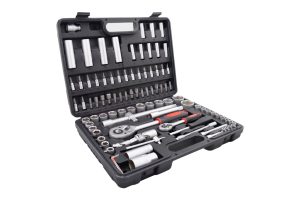 MALETÍN DE HERRAMIENTAS DE 94 PIEZAS CARRACAS 1/2 Y 1/4